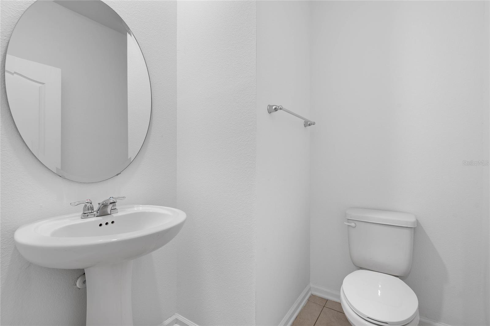 Image 3 of 22 For 506 Redbud Road