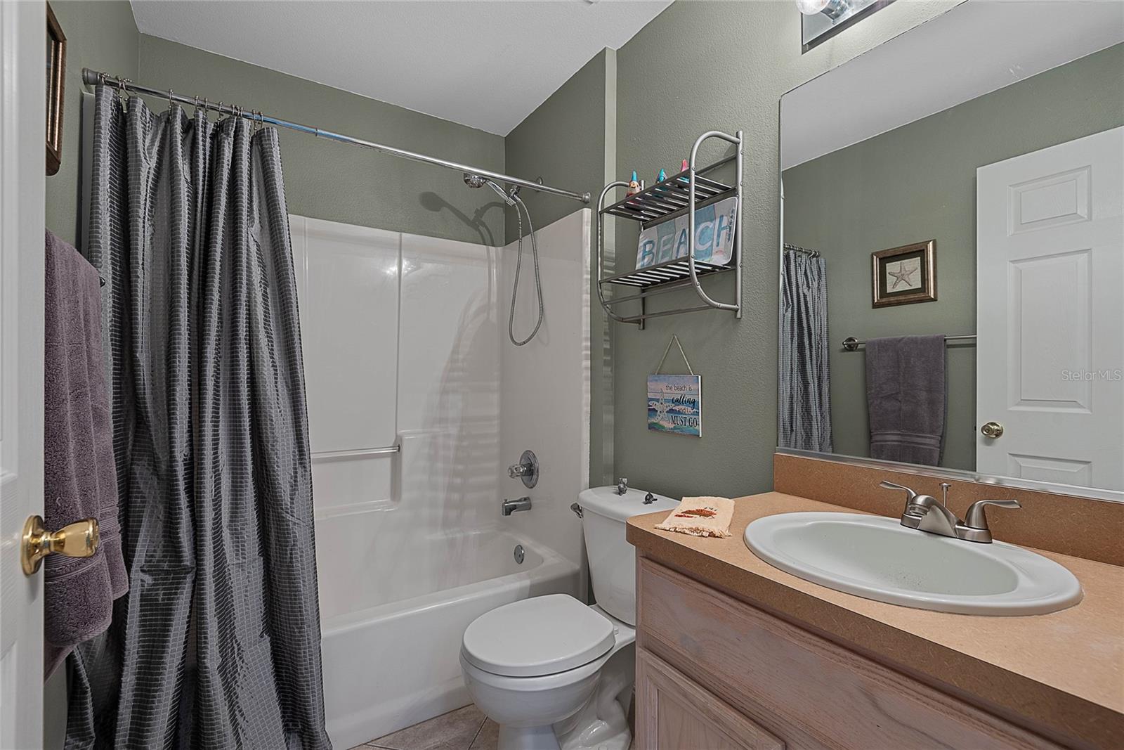 Image 16 of 37 For 10 Riverview Place