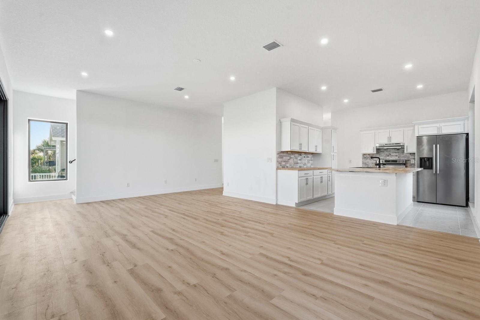 Image 21 of 79 For 1321 Central Avenue