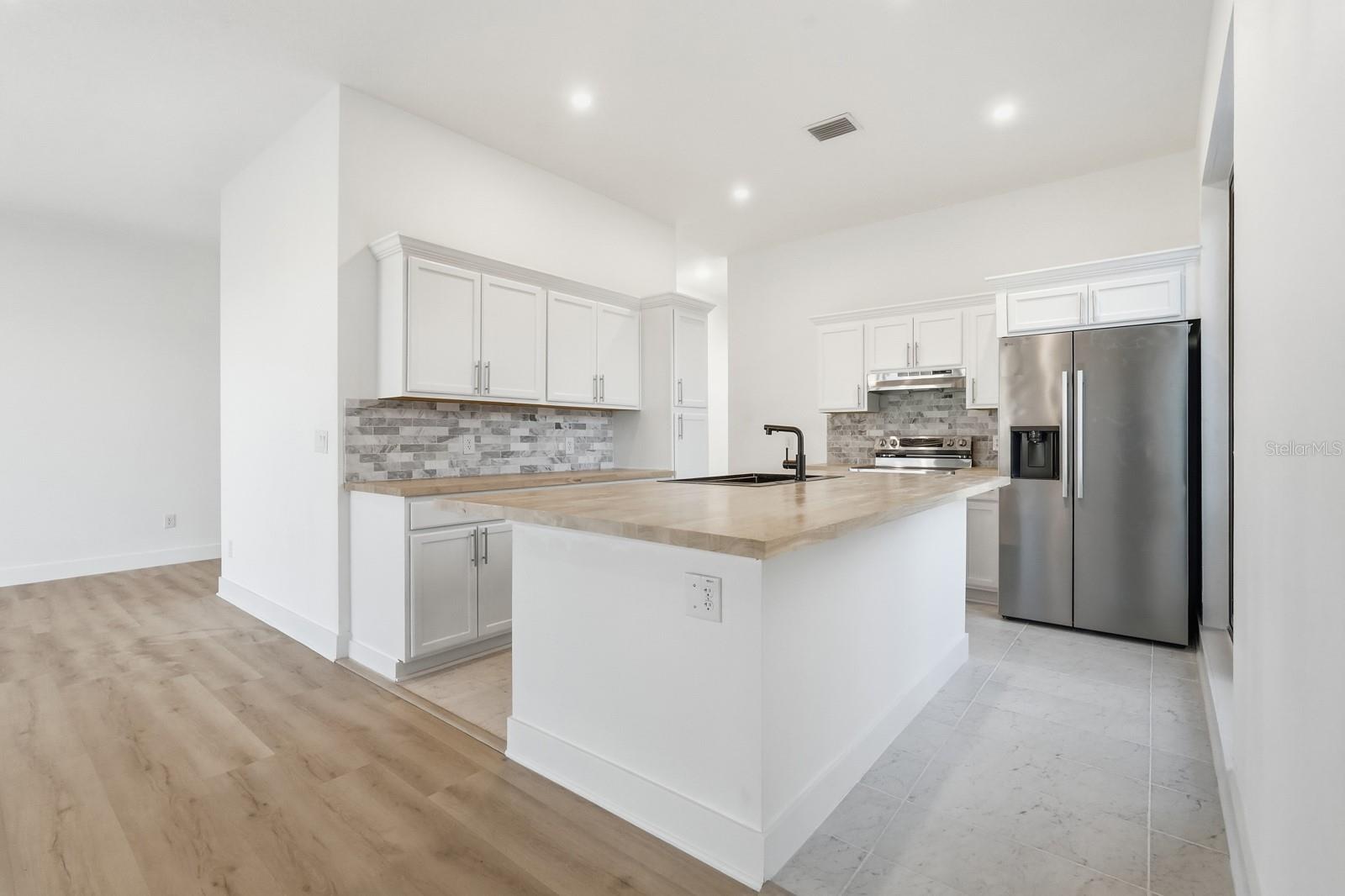 Image 22 of 79 For 1321 Central Avenue