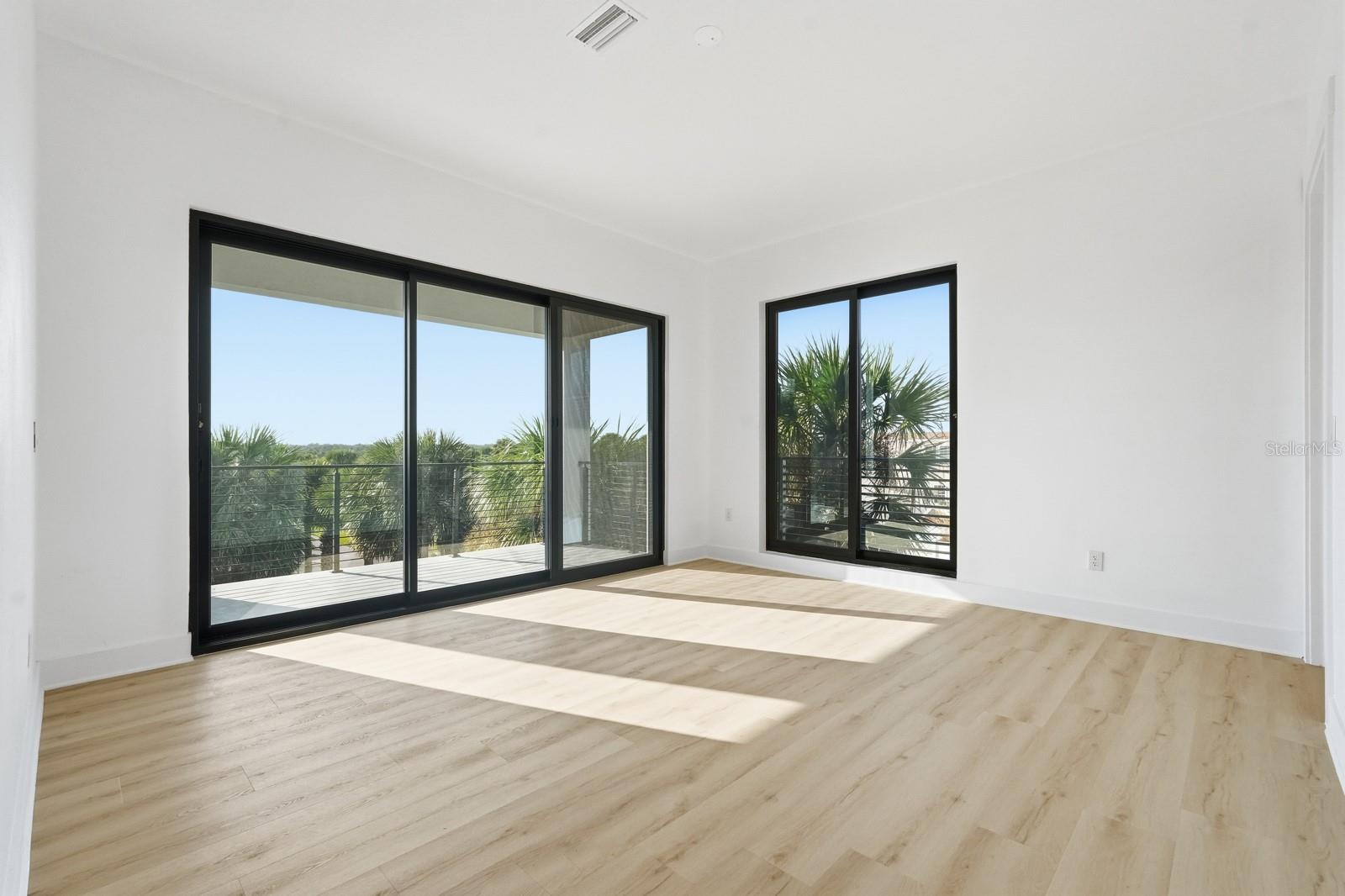 Image 29 of 79 For 1321 Central Avenue