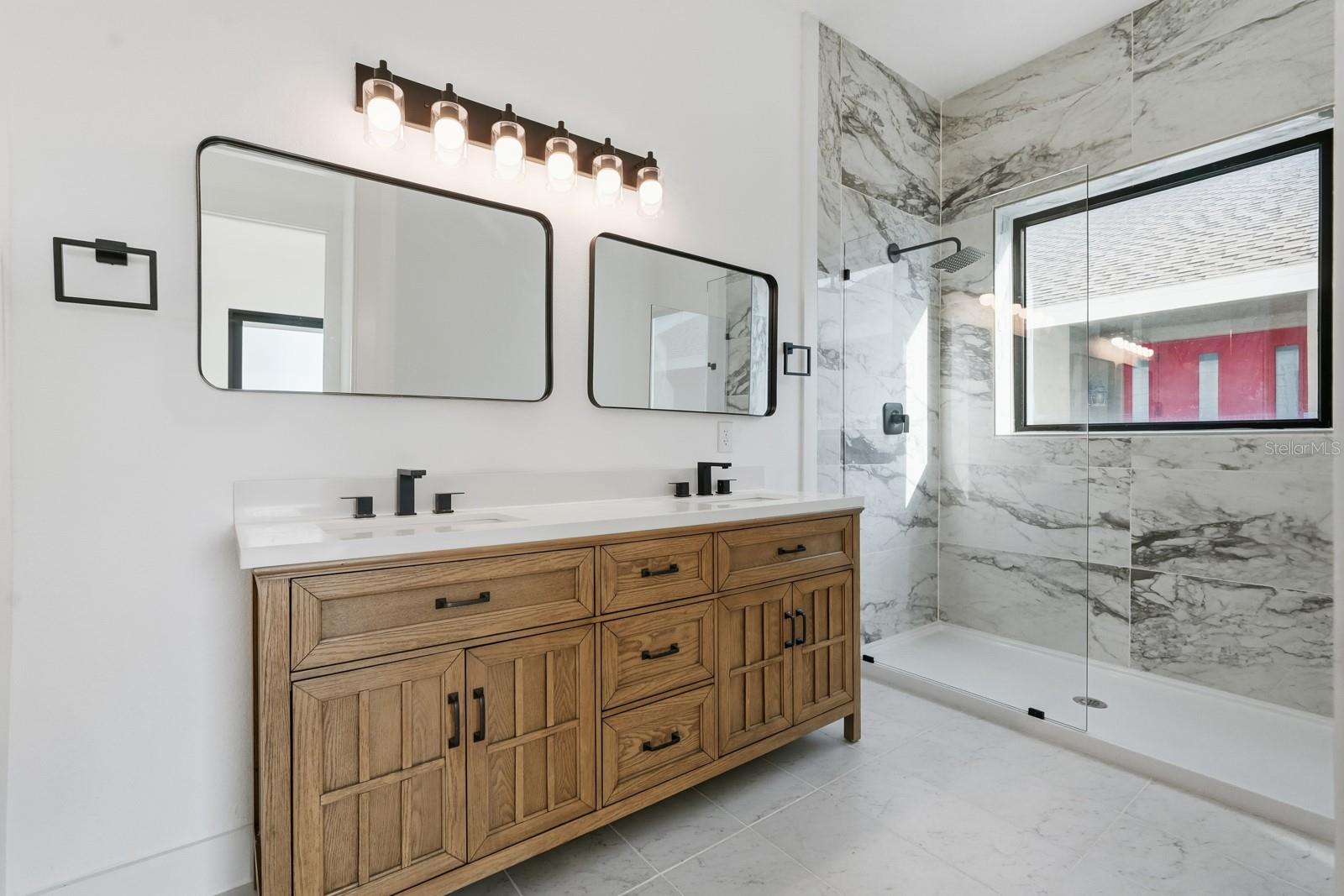 Image 33 of 79 For 1321 Central Avenue