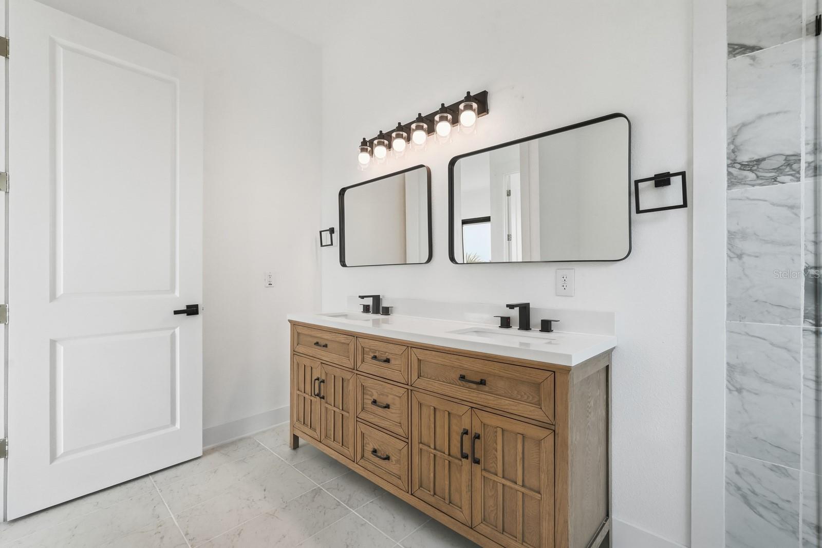 Image 35 of 79 For 1321 Central Avenue