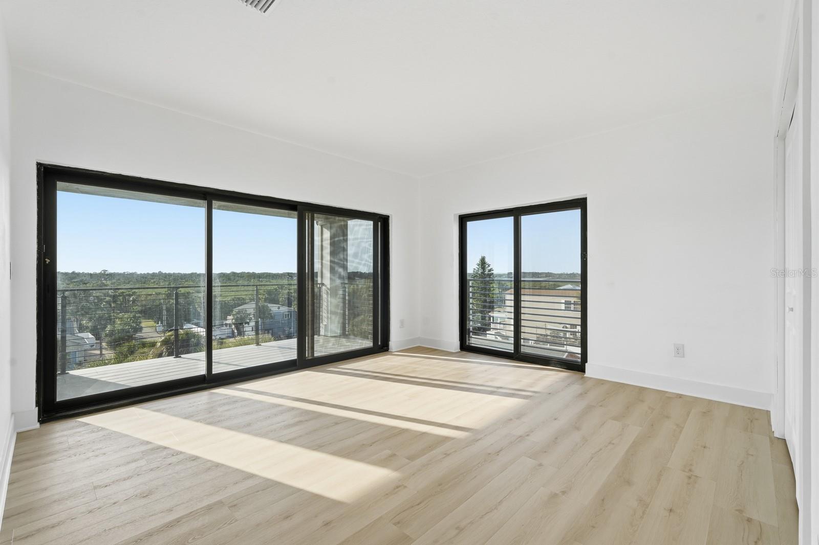 Image 45 of 79 For 1321 Central Avenue