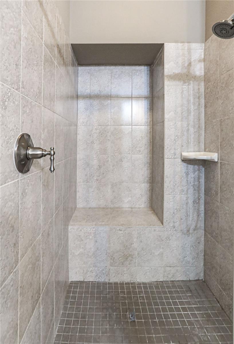 Image 49 of 92 For 875 Pinewood Drive