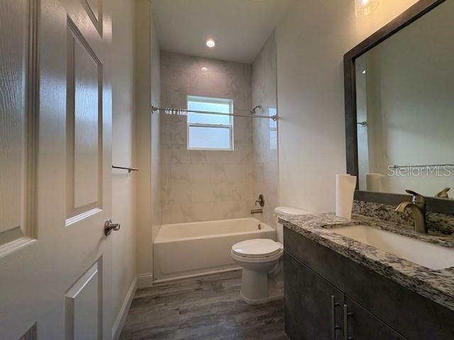 Image 12 of 16 For 5 Rosecroft Lane B
