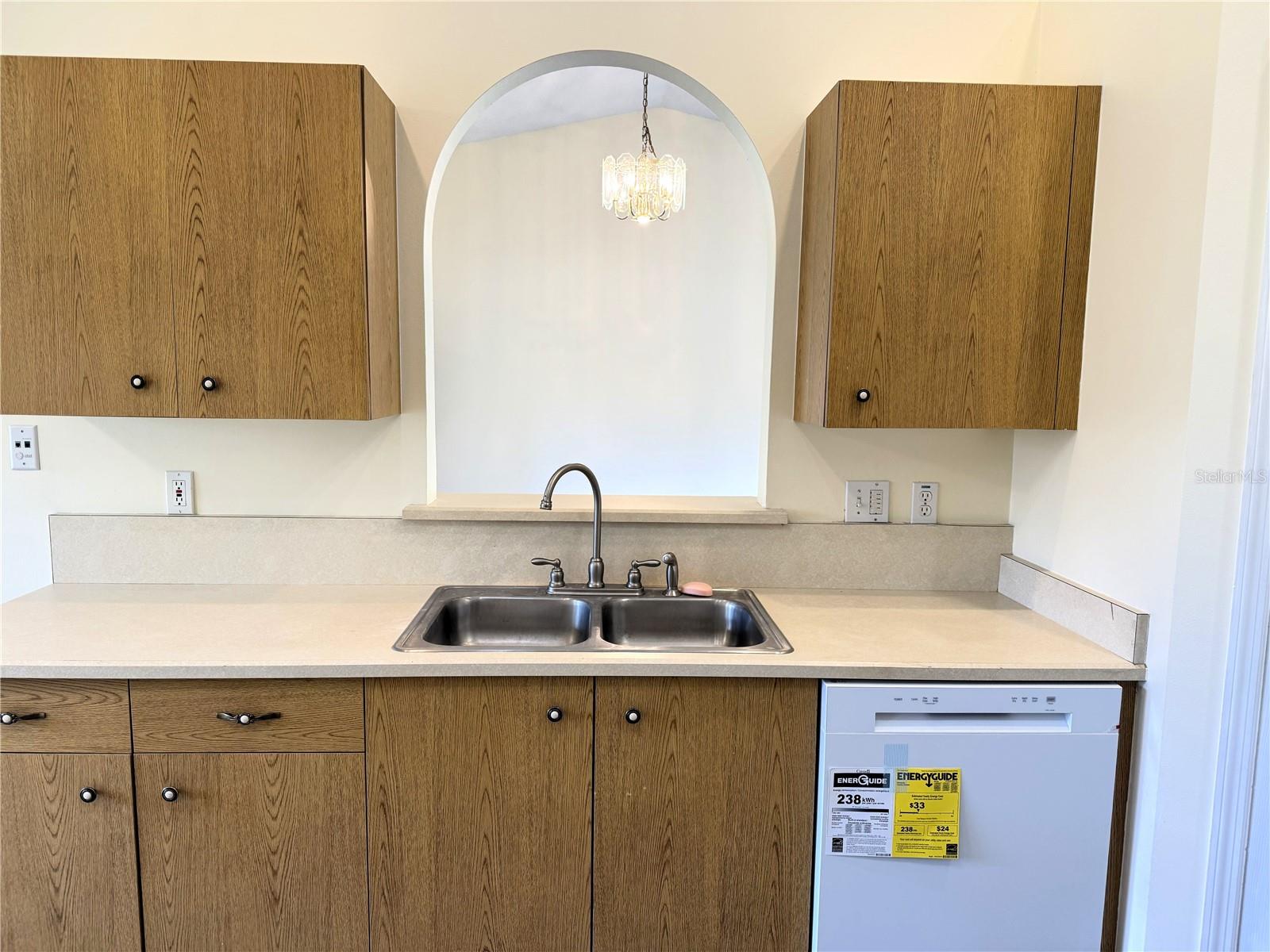 Image 18 of 32 For 54 Westmount Lane