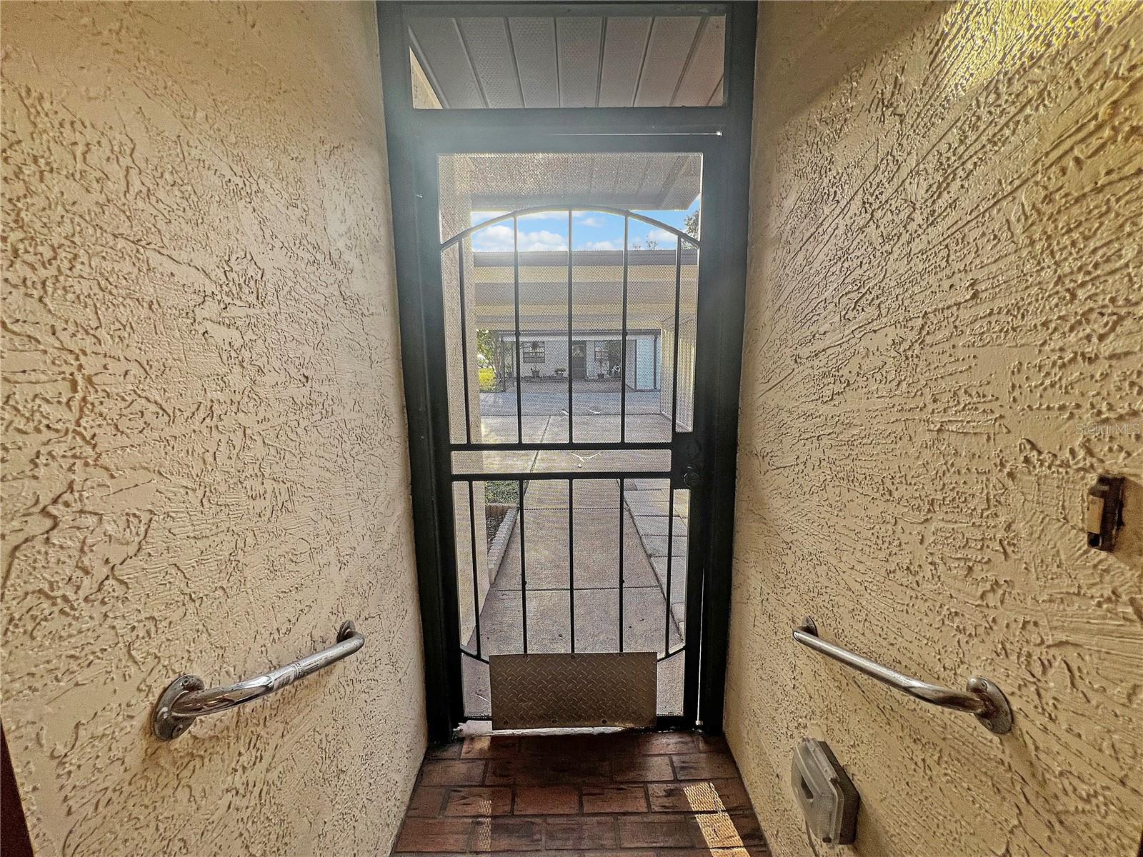 Image 11 of 29 For 6431 Drexel Drive 1
