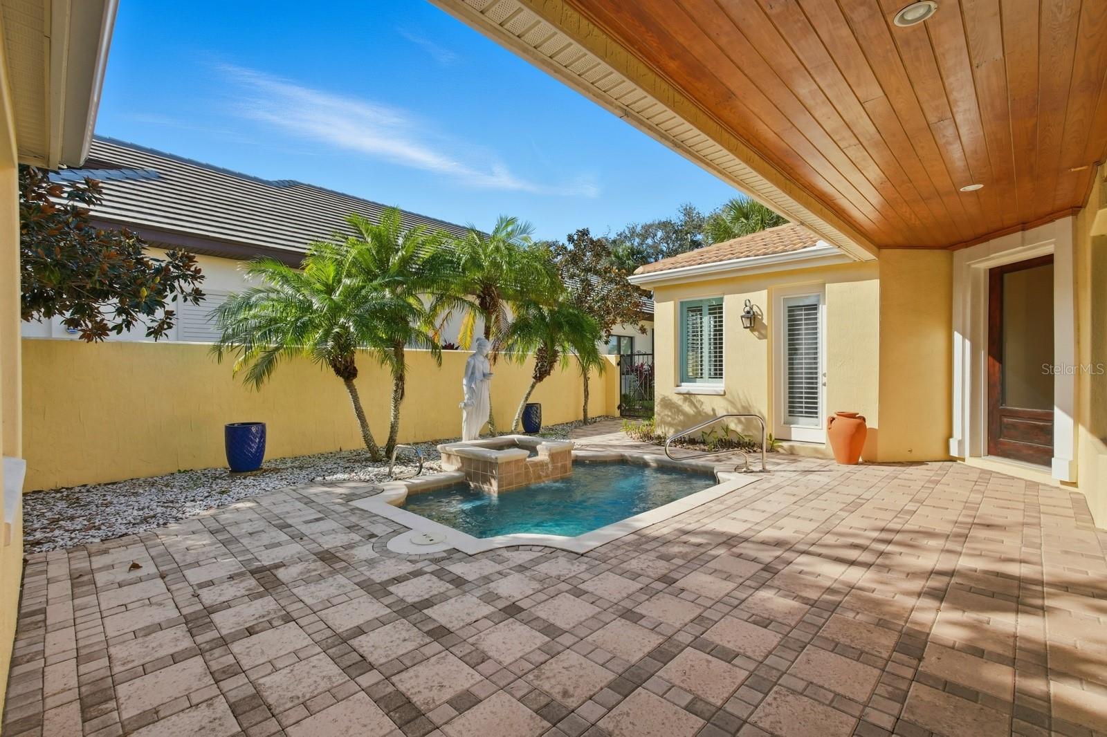 Image 40 of 68 For 41 Kingfisher Lane