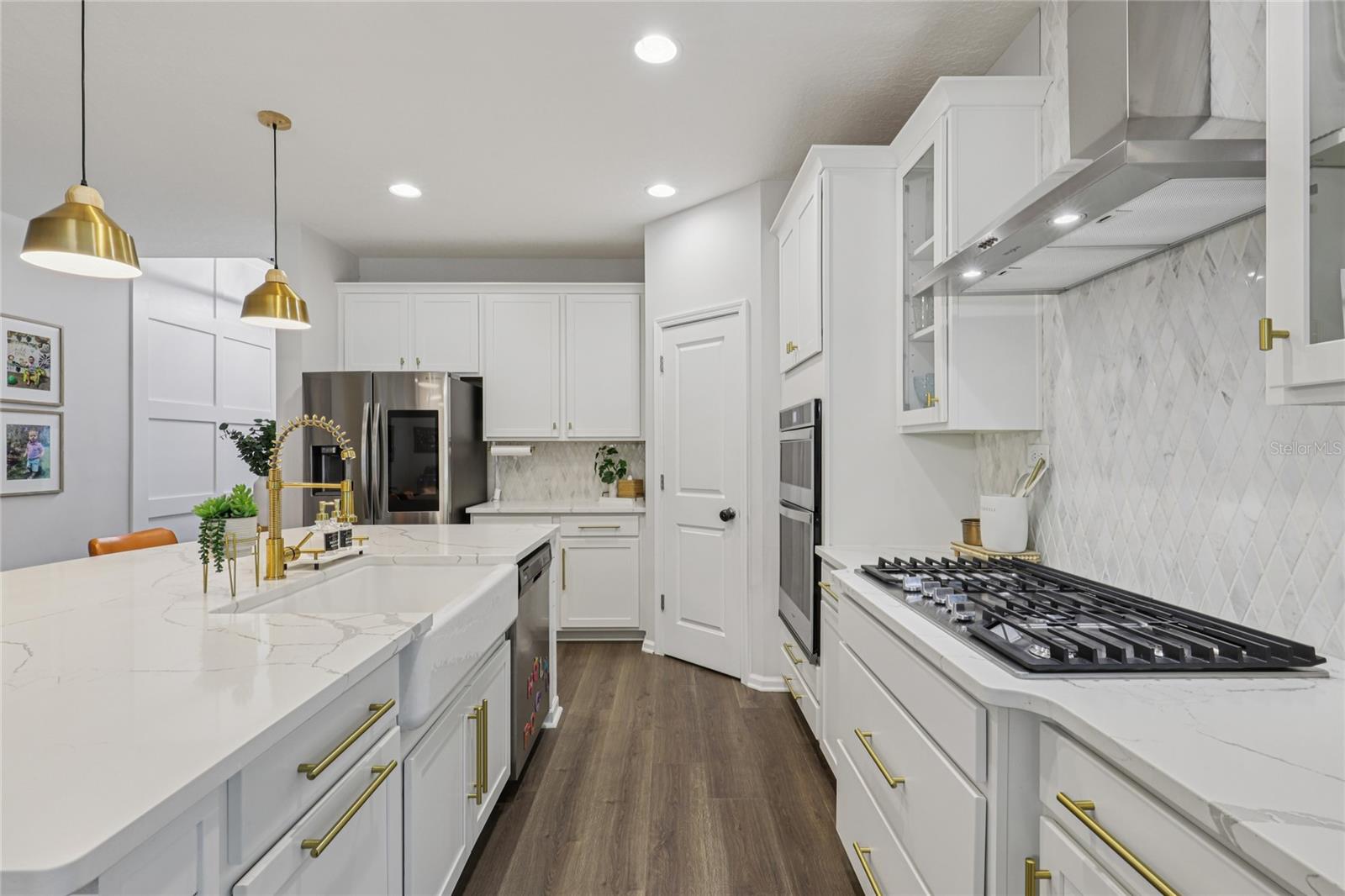 Image 7 of 53 For 606 Watervale Drive
