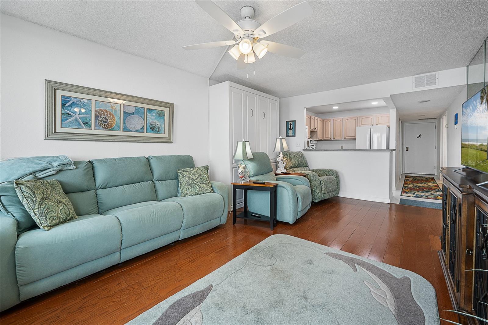 Image 10 of 45 For 925 Halifax Avenue 604