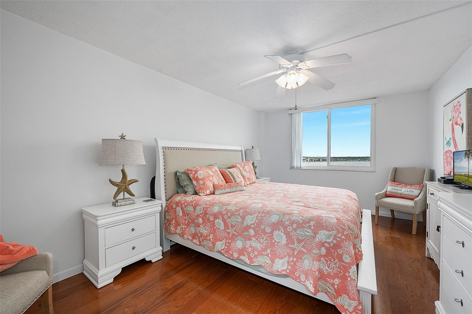 Image 20 of 45 For 925 Halifax Avenue 604
