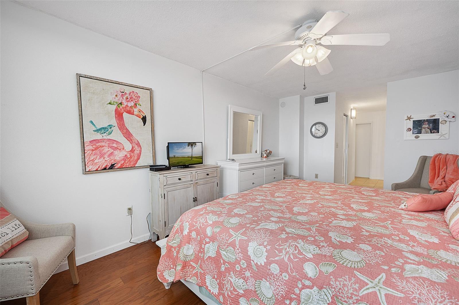 Image 21 of 45 For 925 Halifax Avenue 604