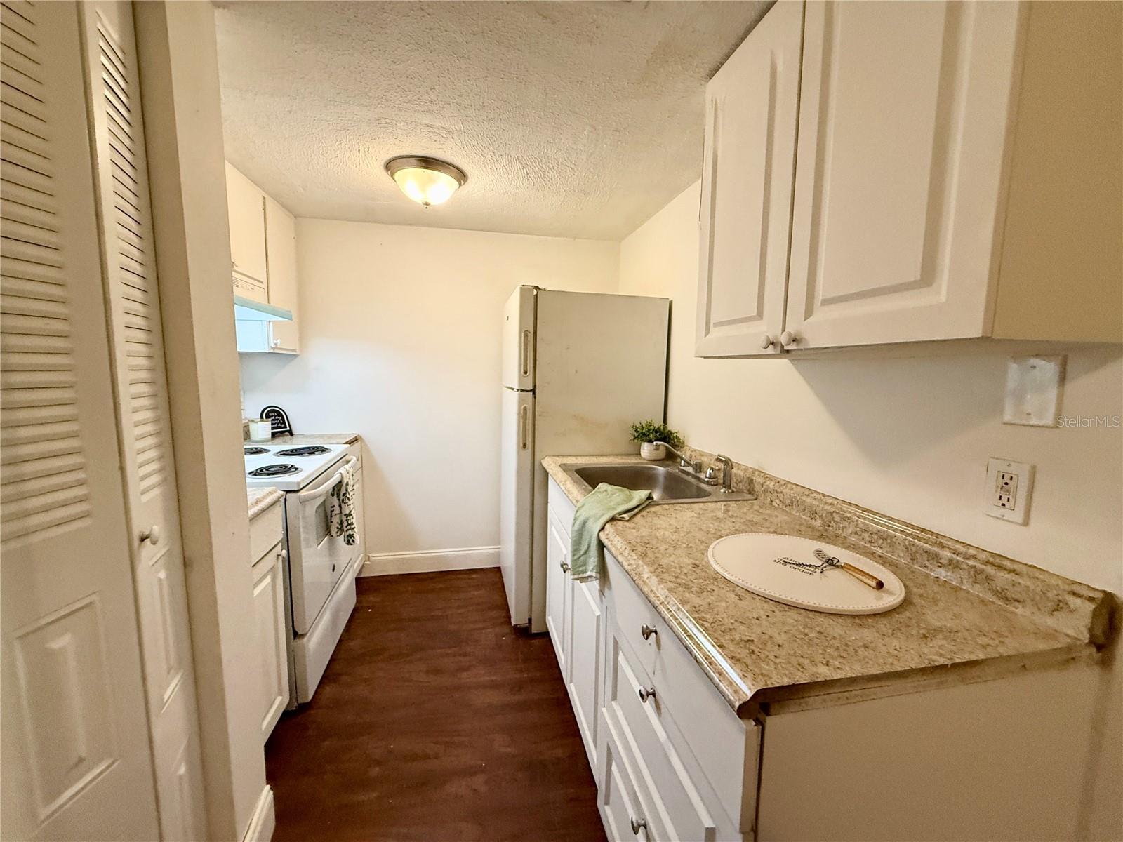 Image 3 of 6 For 510 69th Street C