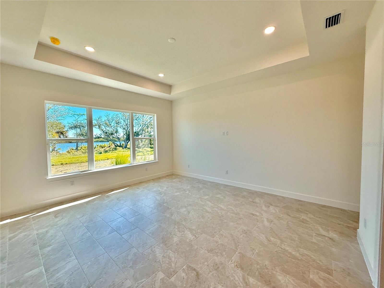 Image 36 of 60 For 4 Coronado Road
