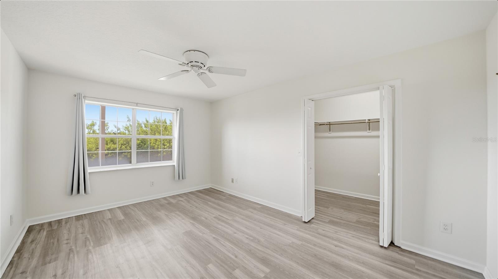 Image 39 of 73 For 300 Riverside Boulevard