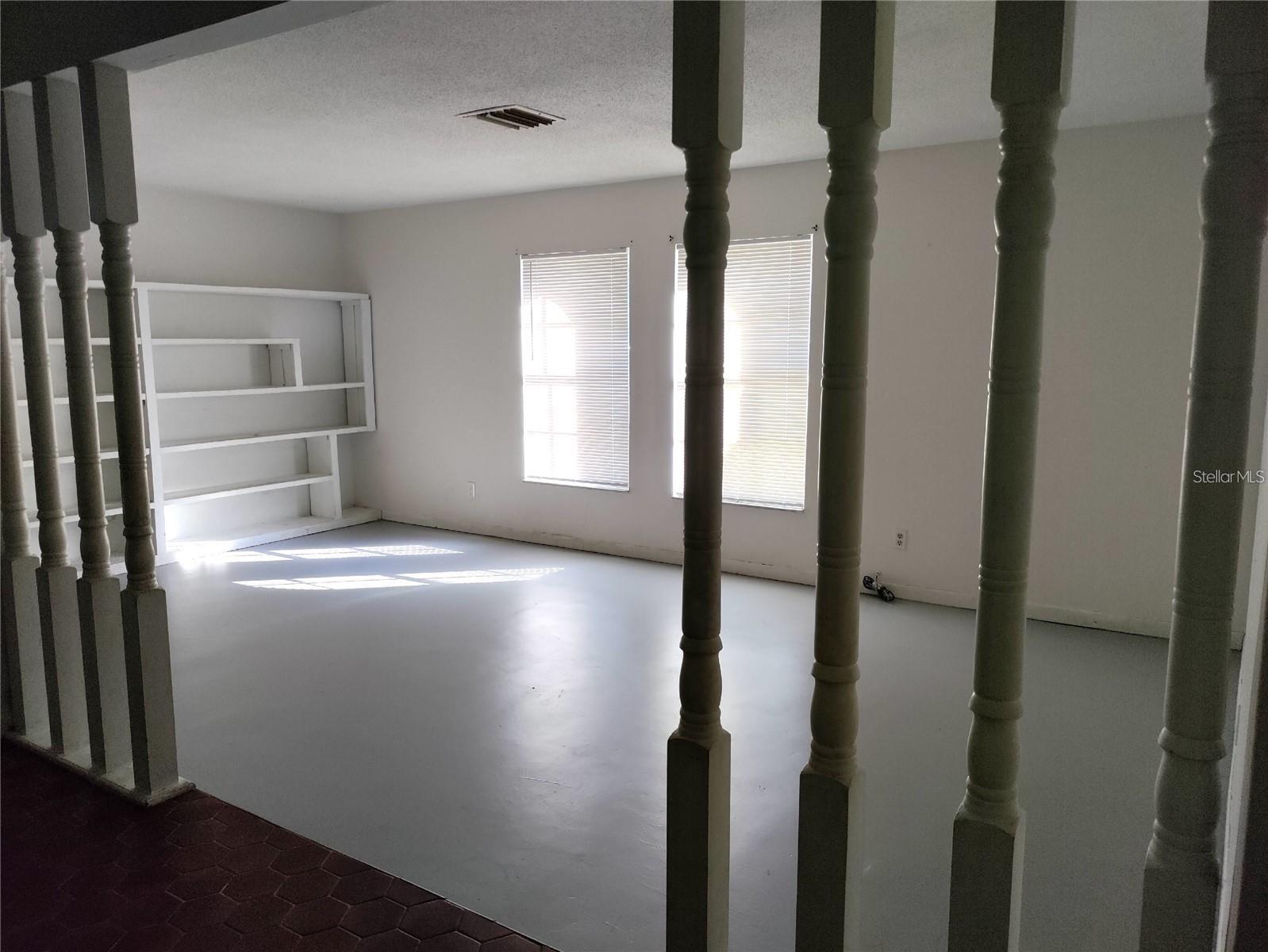 Image 3 of 11 For 3 Carr Court