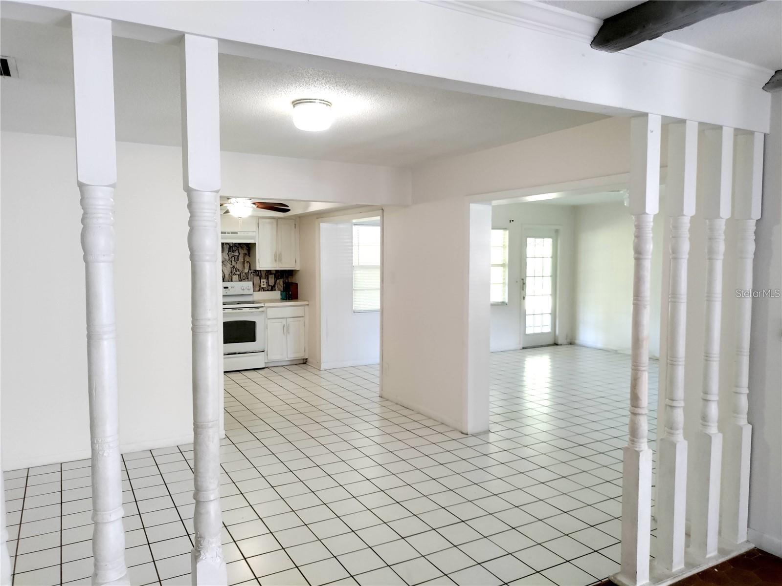 Image 4 of 11 For 3 Carr Court