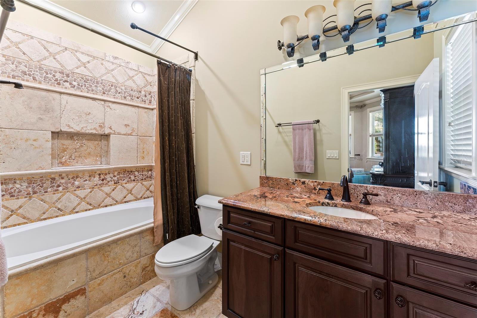 Image 30 of 88 For 8289 Colee Cove Road