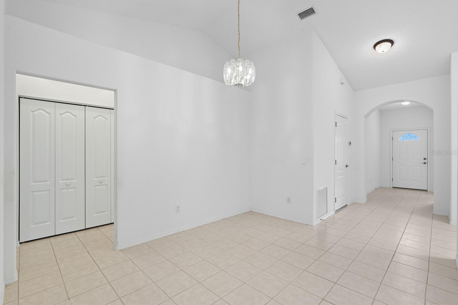 Image 3 of 37 For 35 Veranda Way 29