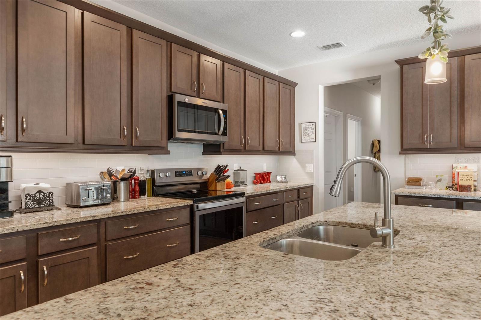 Image 9 of 49 For 98 Bella Drive