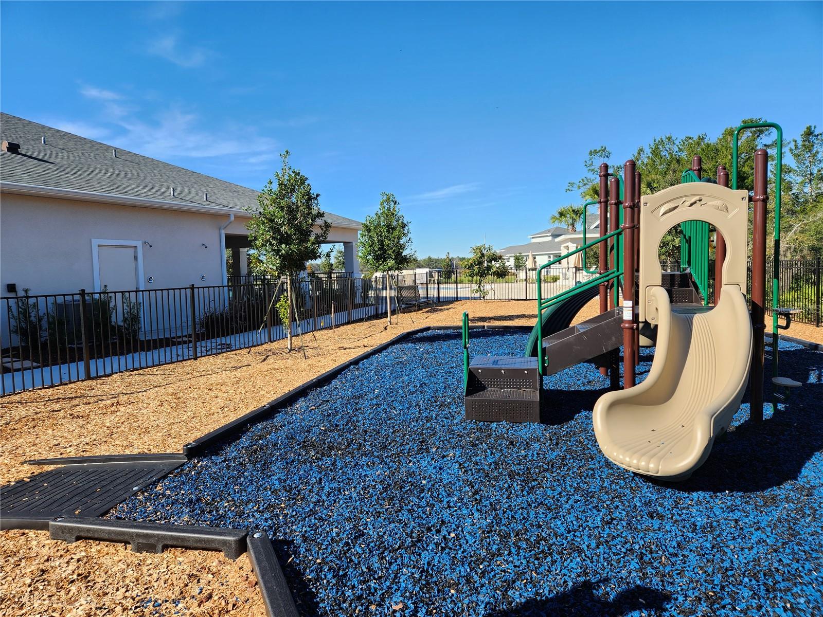 Image 14 of 18 For 989 Megano Boulevard