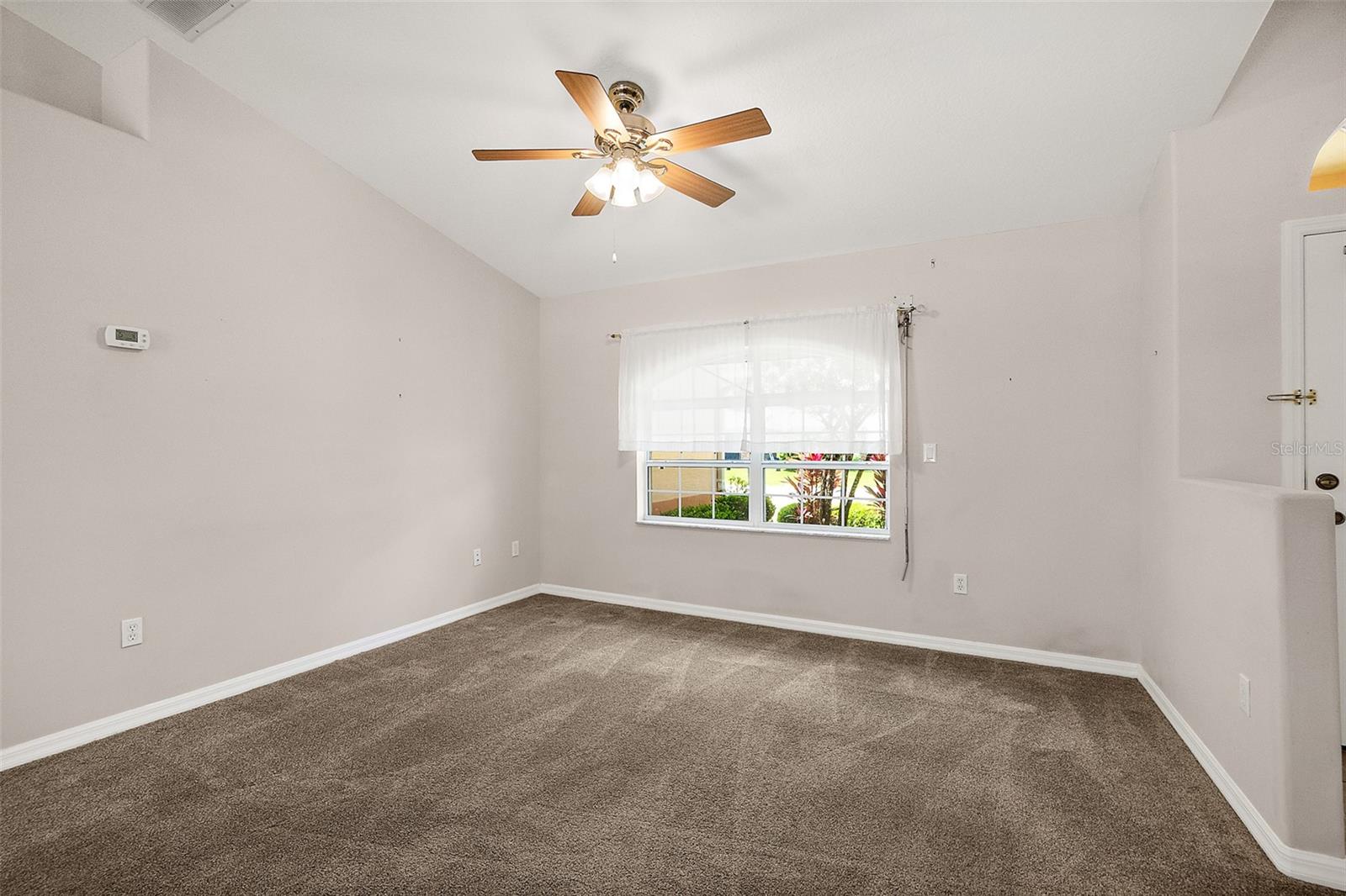 Image 5 of 35 For 67 Flemingwood Lane