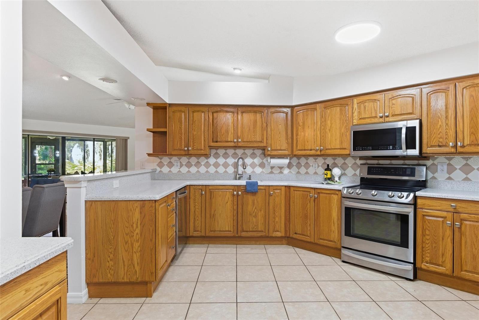 Image 20 of 66 For 3908 Tano Drive