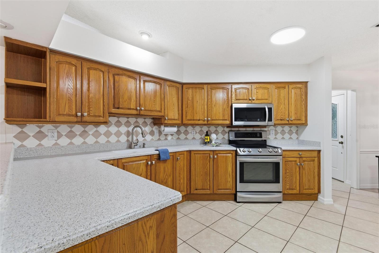 Image 23 of 66 For 3908 Tano Drive