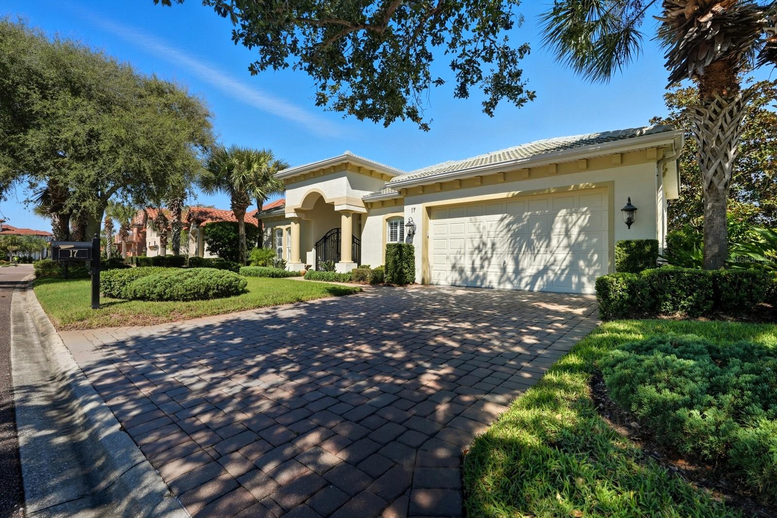 Image 11 of 94 For 17 Las Palmas Way