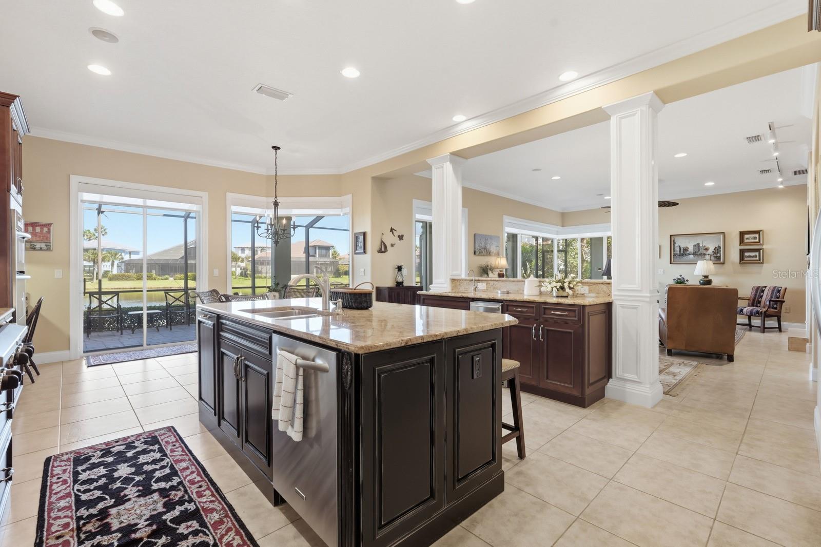 Image 28 of 94 For 17 Las Palmas Way