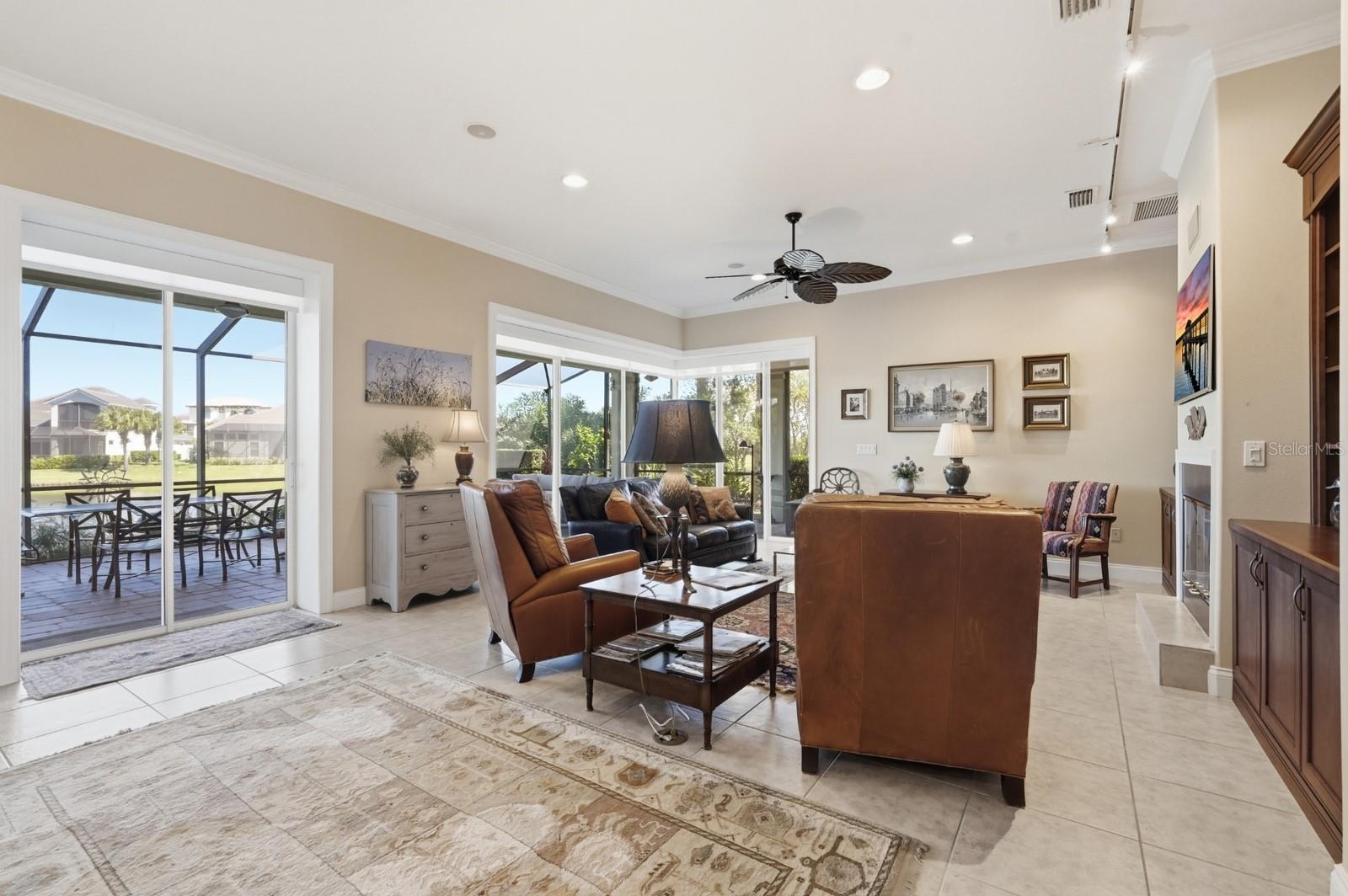 Image 38 of 94 For 17 Las Palmas Way