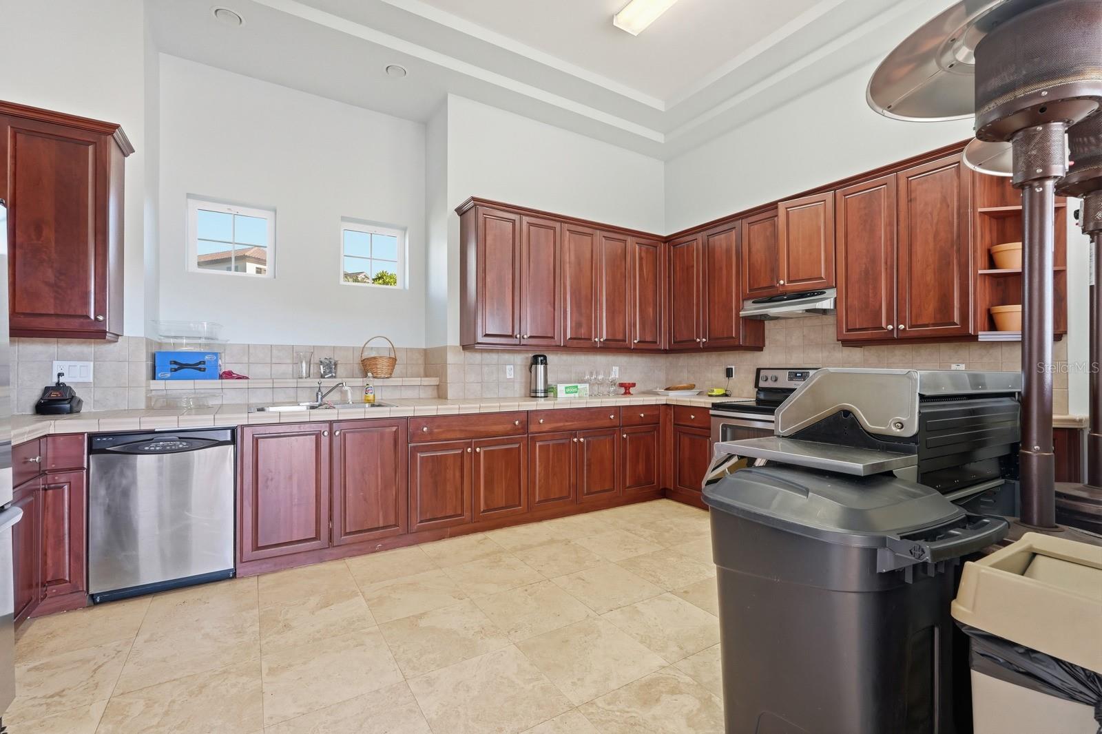 Image 89 of 94 For 17 Las Palmas Way