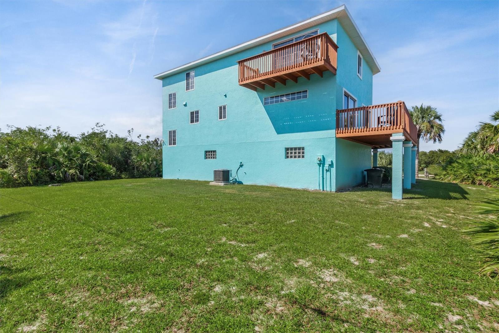 Image 8 of 59 For 34 Oceanside Drive