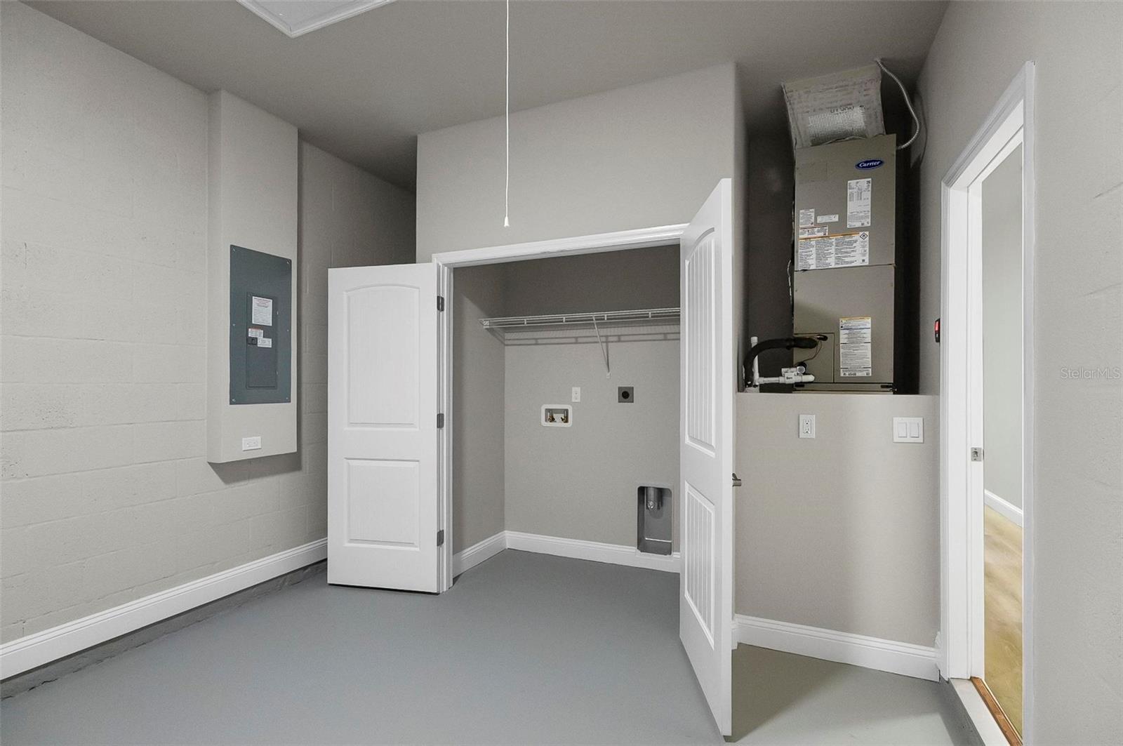 Image 43 of 59 For 32 Louisville Dr  A