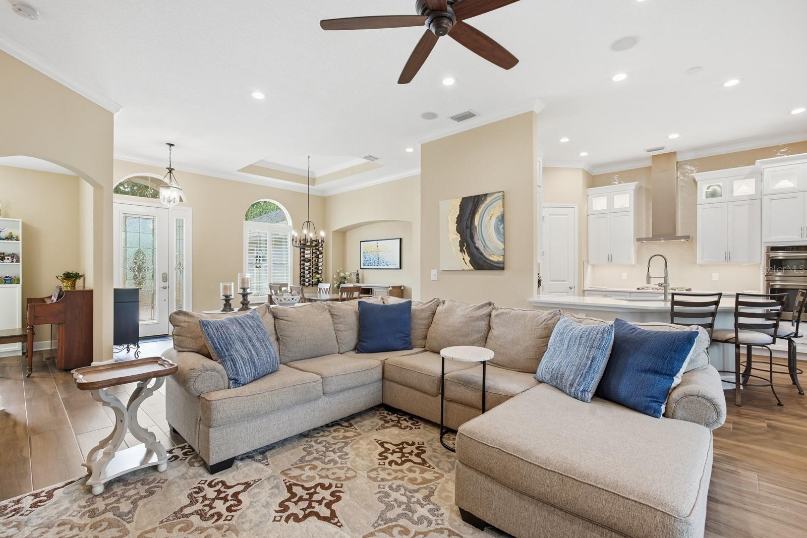 Image 7 of 64 For 21 Blue Oak Lane