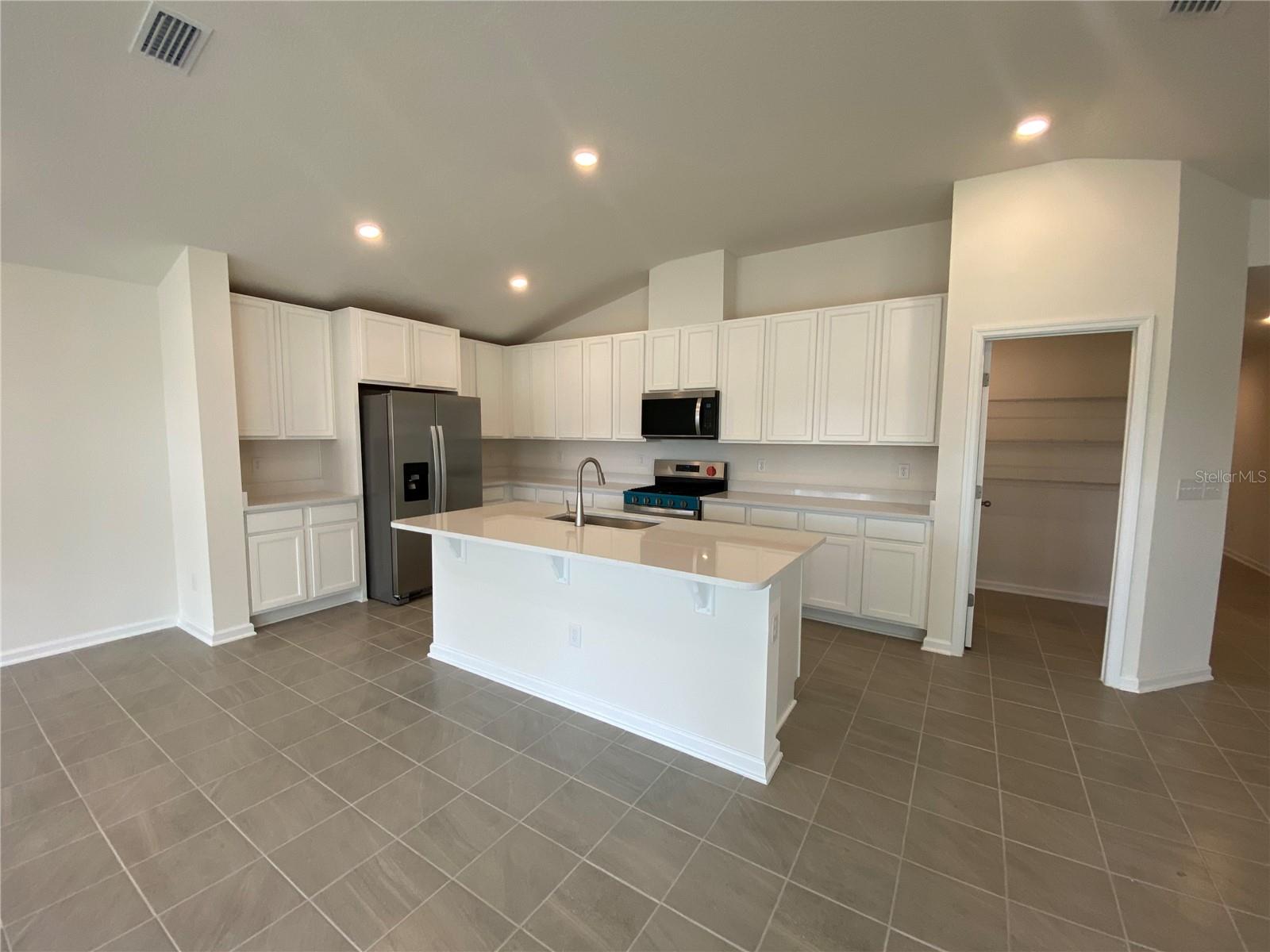 Image 2 of 15 For 42 Camellia Street