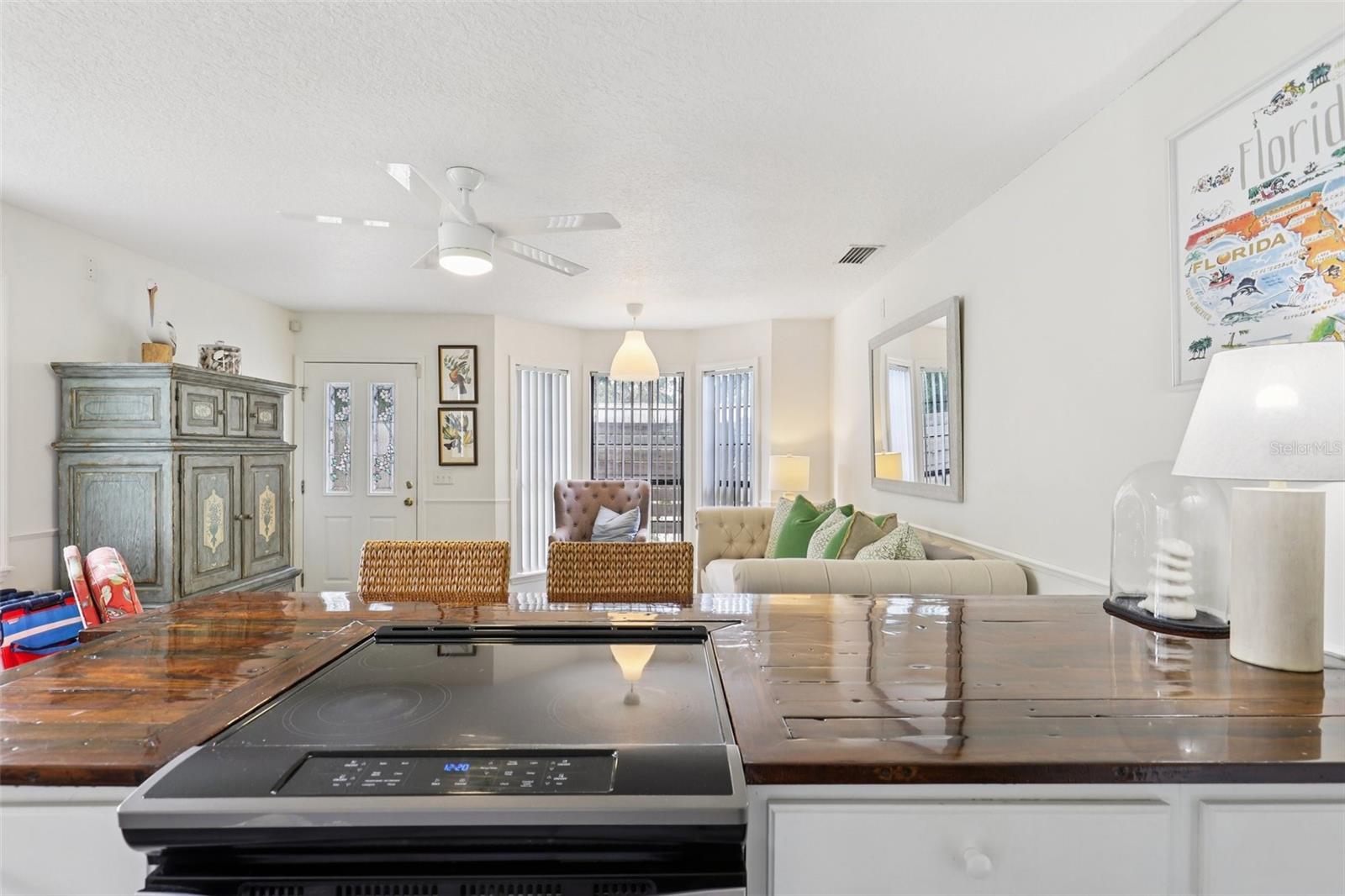 Image 36 of 70 For 133 Pelican Road