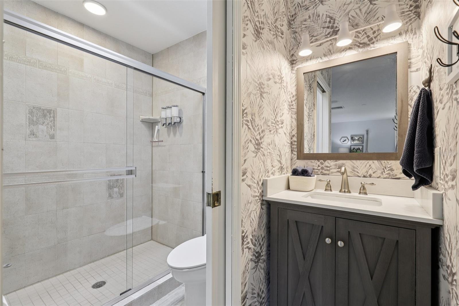 Image 47 of 70 For 133 Pelican Road