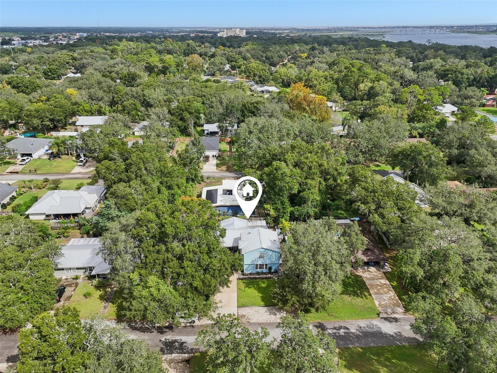 Image 65 of 70 For 133 Pelican Road