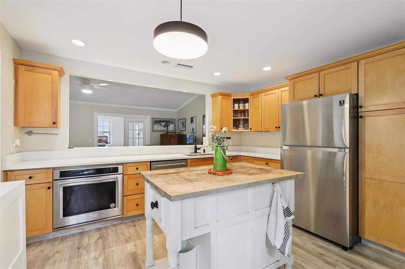 Image 8 of 70 For 133 Pelican Road