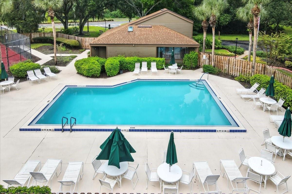 Image 11 of 70 For 8 Hembury Lane 8