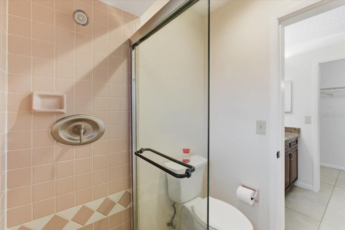 Image 19 of 70 For 8 Hembury Lane 8