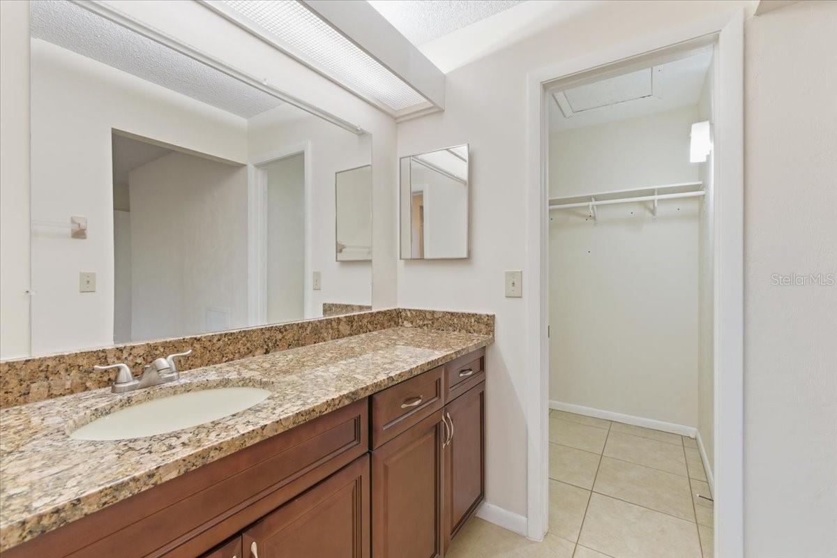 Image 20 of 70 For 8 Hembury Lane 8