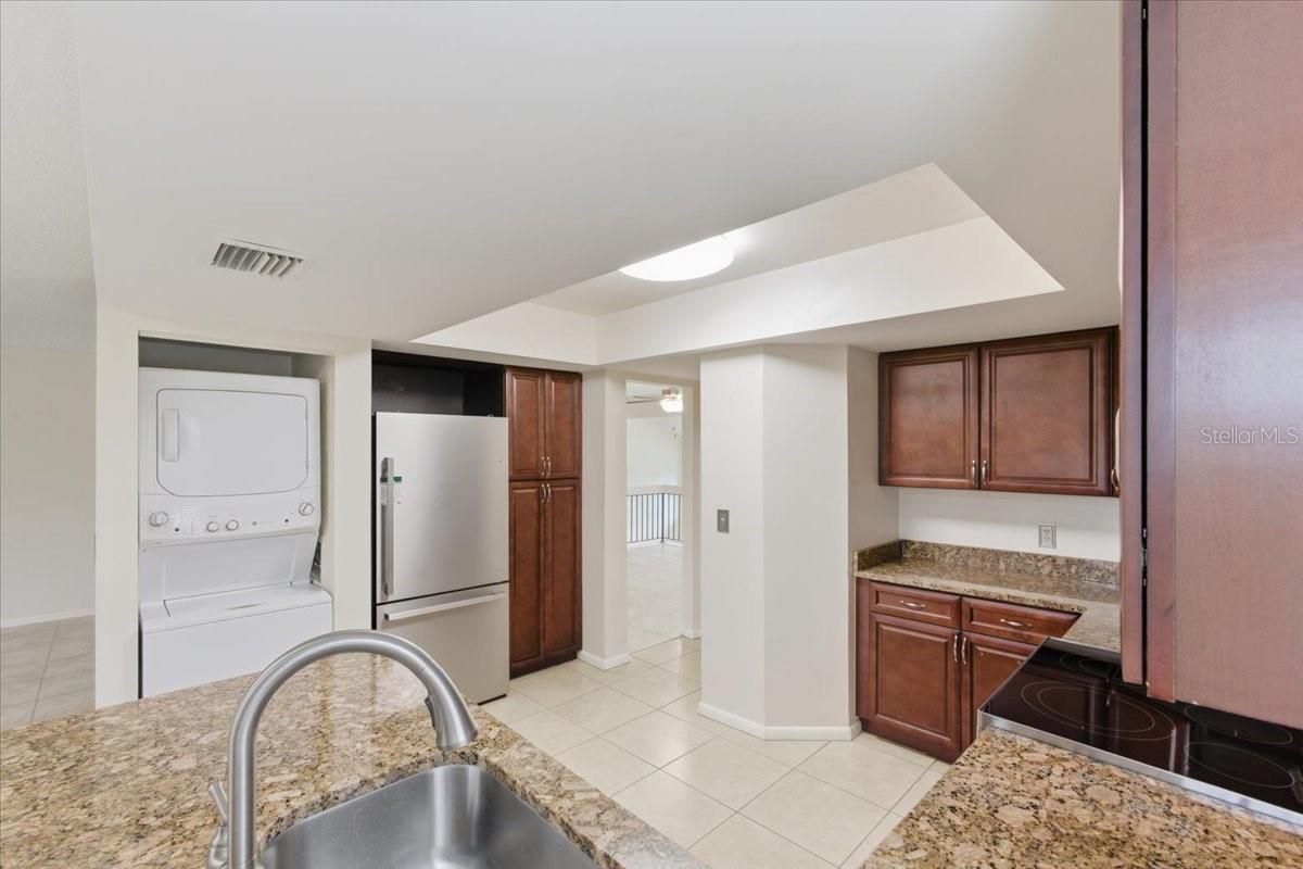 Image 41 of 70 For 8 Hembury Lane 8