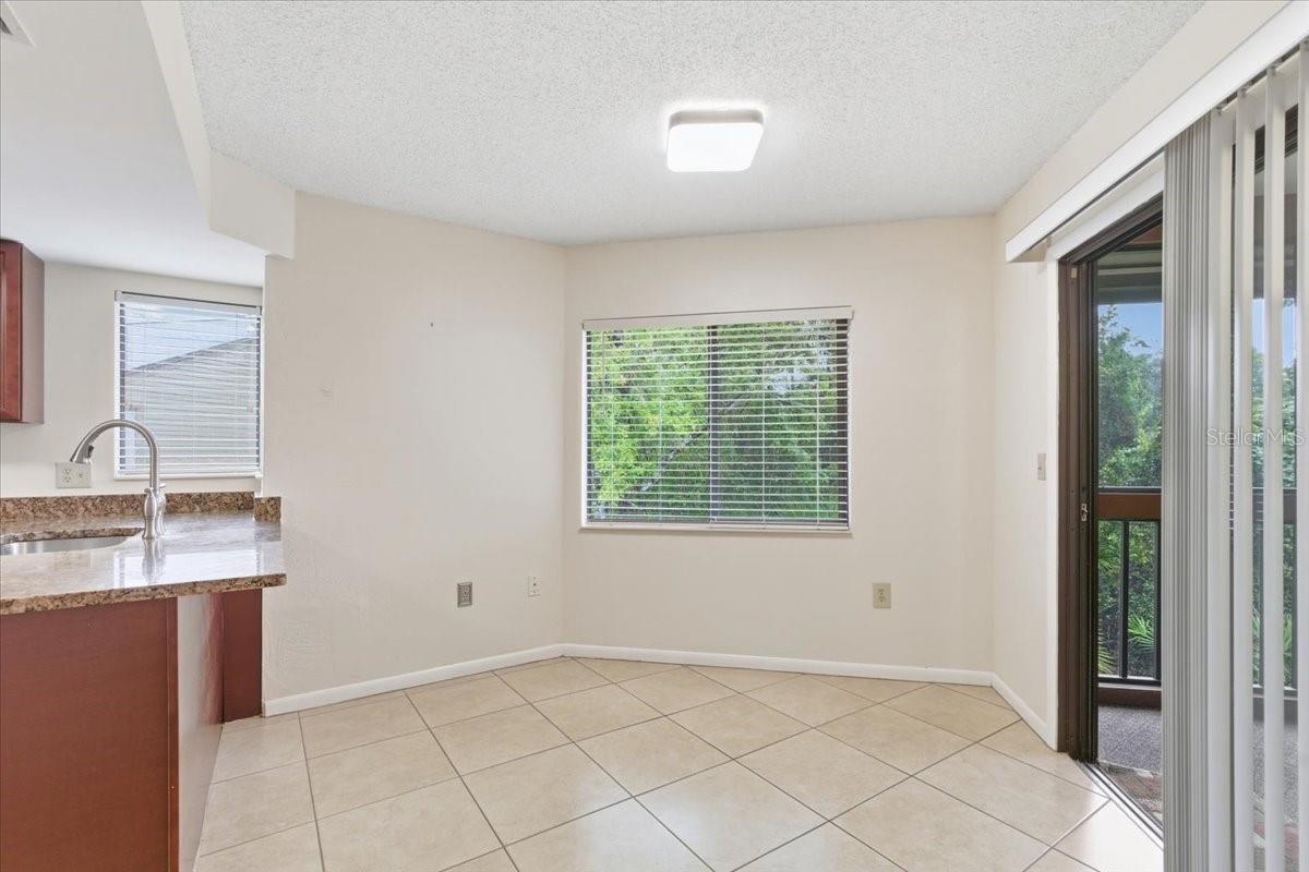 Image 46 of 70 For 8 Hembury Lane 8