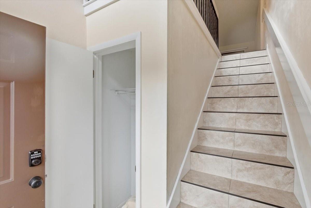 Image 56 of 70 For 8 Hembury Lane 8