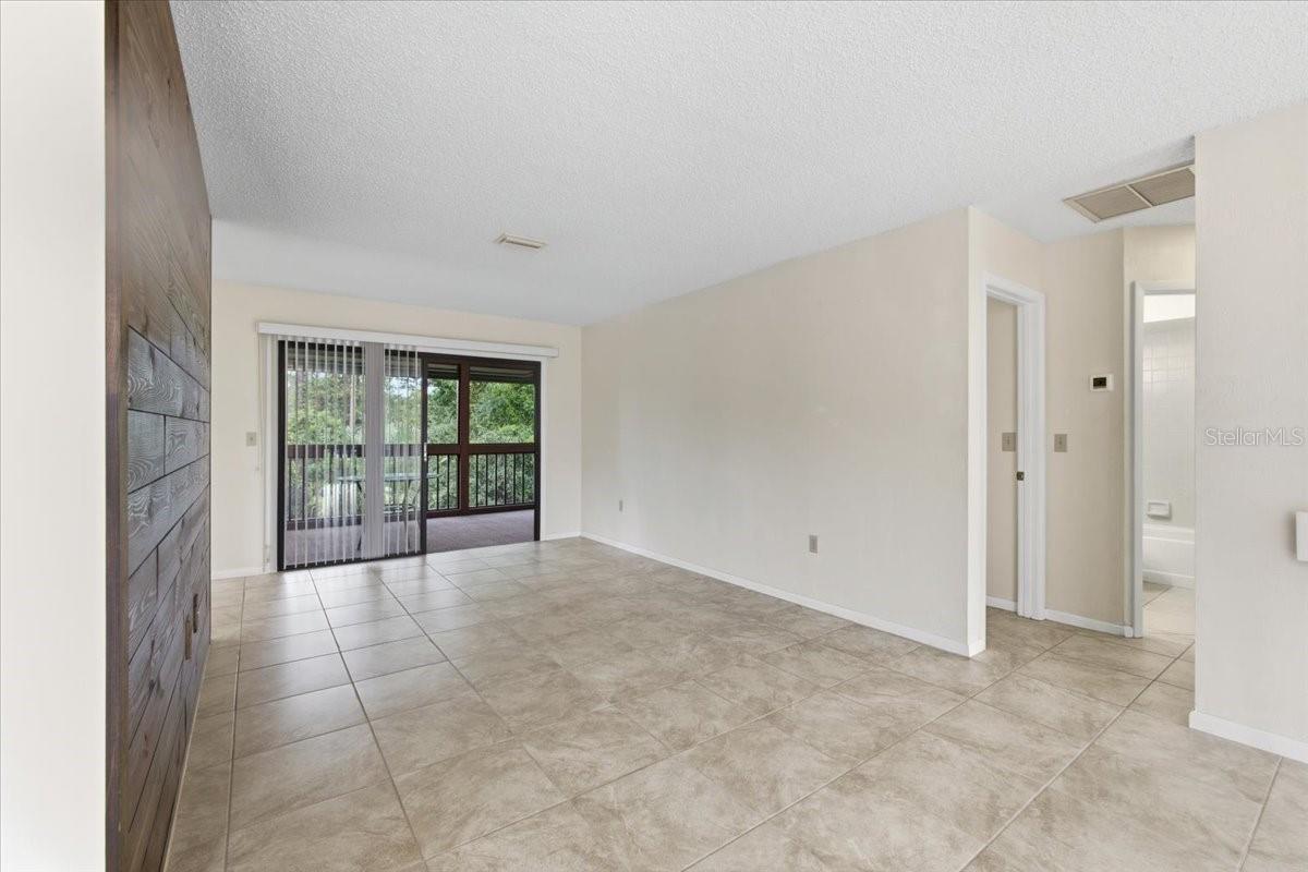 Image 59 of 70 For 8 Hembury Lane 8