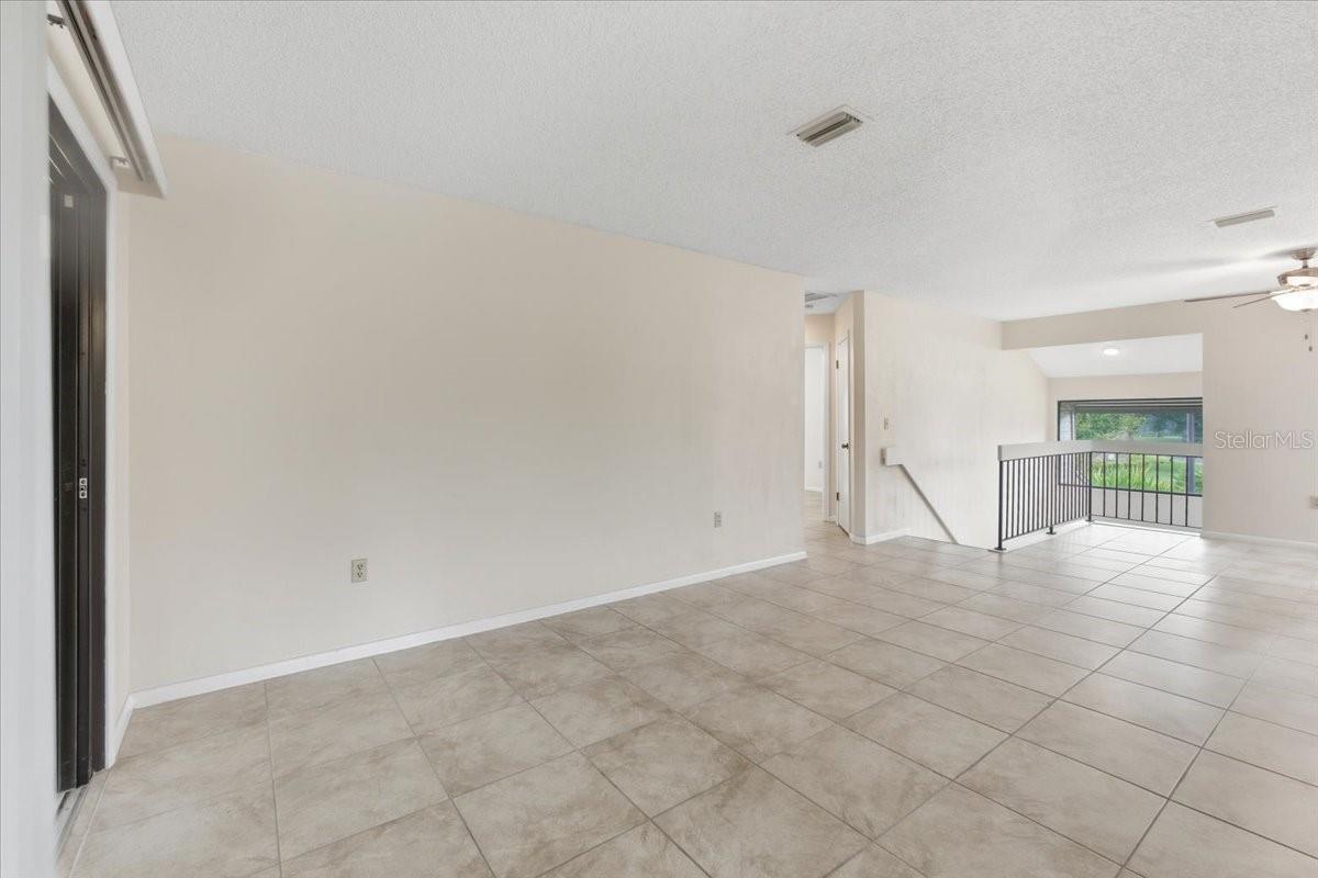 Image 66 of 70 For 8 Hembury Lane 8