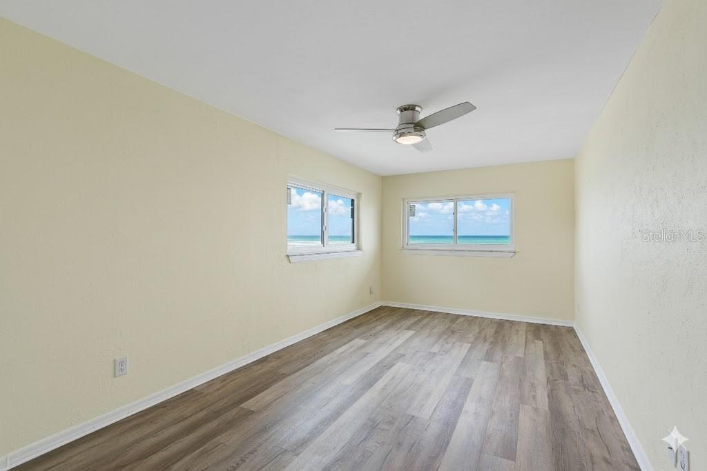 Image 13 of 36 For 2811 Ocean Shore Boulevard 5